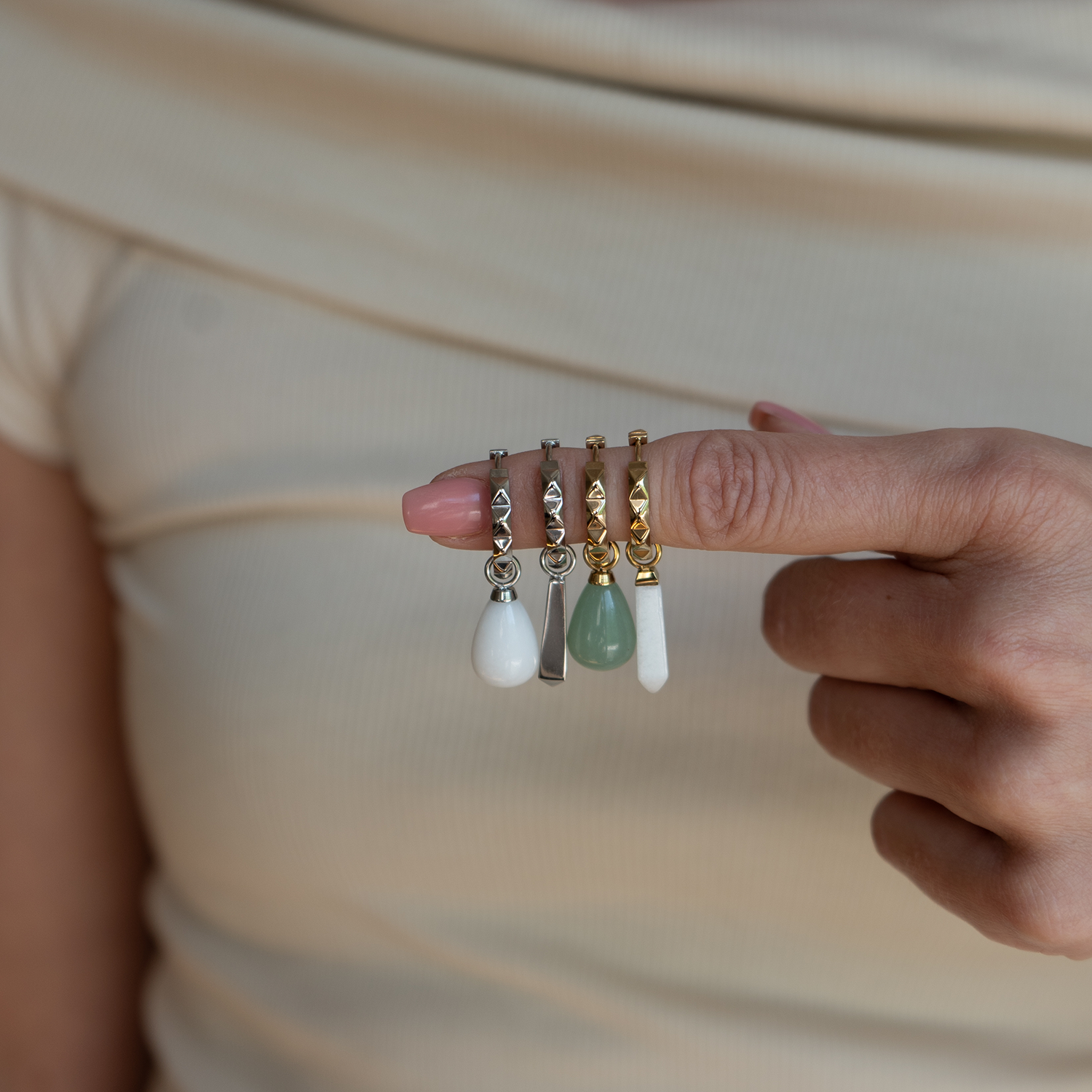 EAR ME UP Charm Obelisco Argento