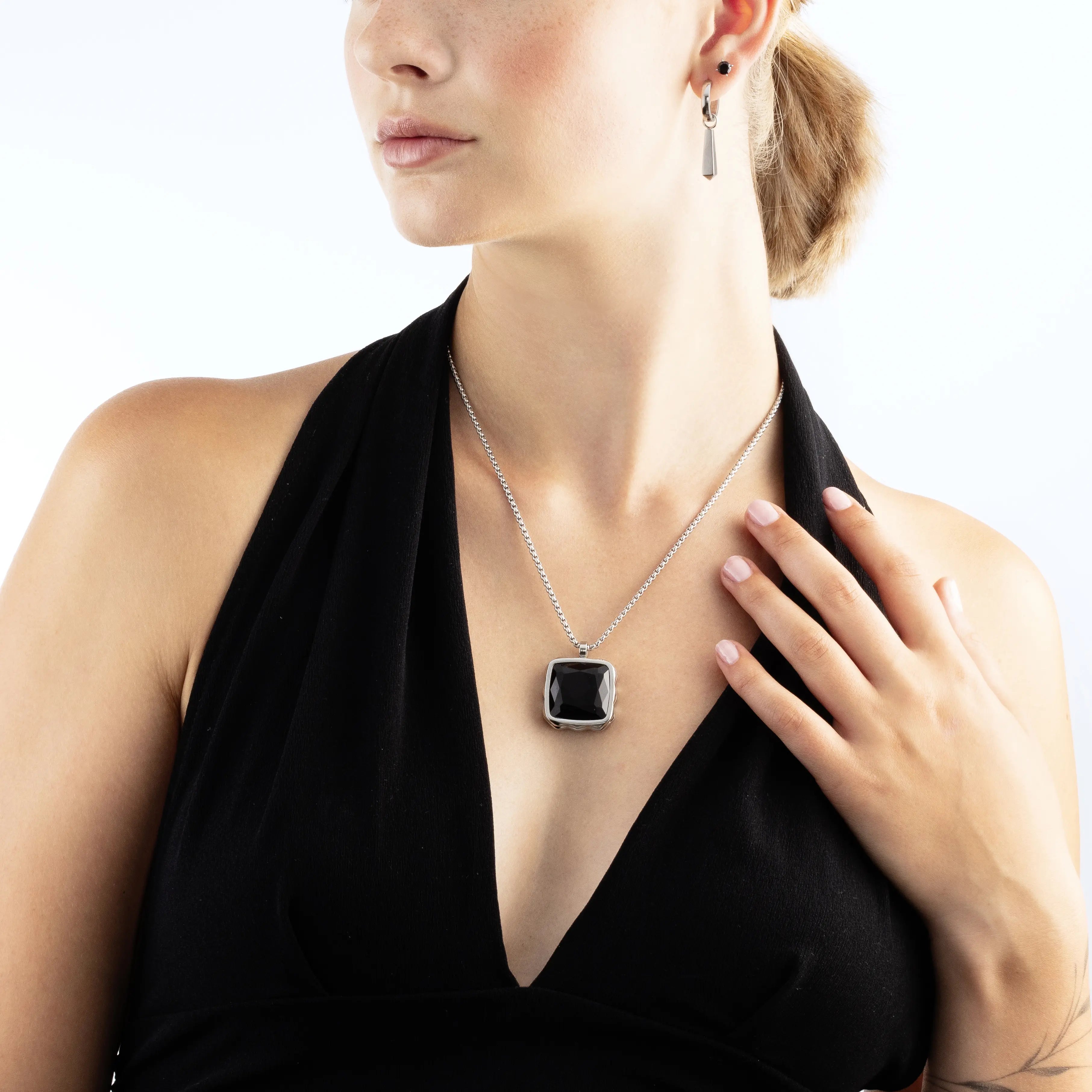 EAR ME UP Charm Obelisco Argento