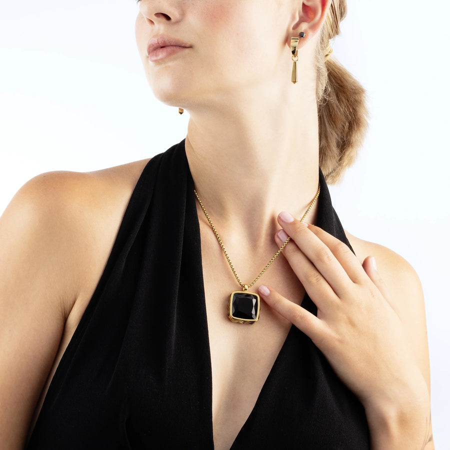Collana Amuleto Spikes Square Onice oro-nero