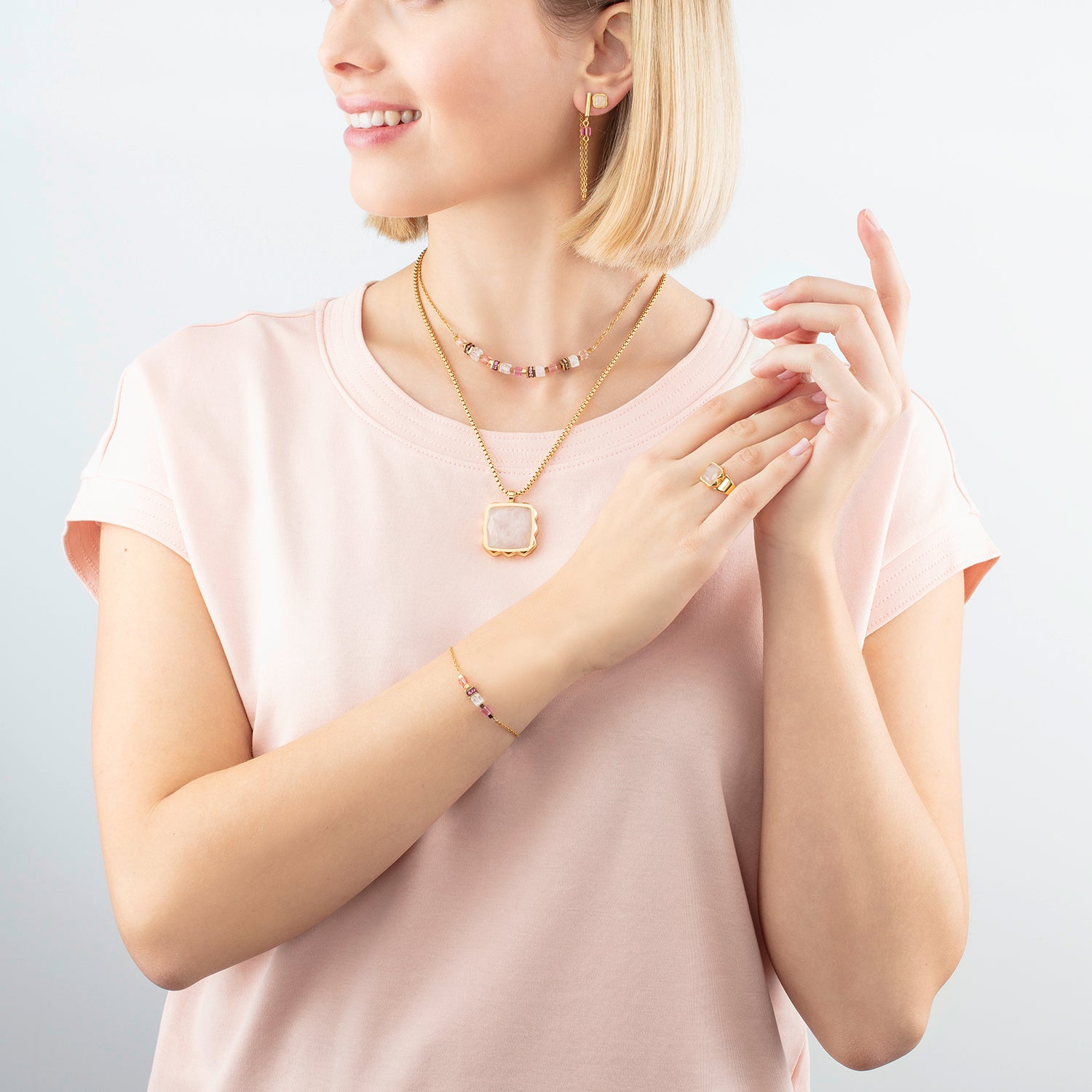 Collana Amuleto Spikes Square Quarzo rosa oro-rosa