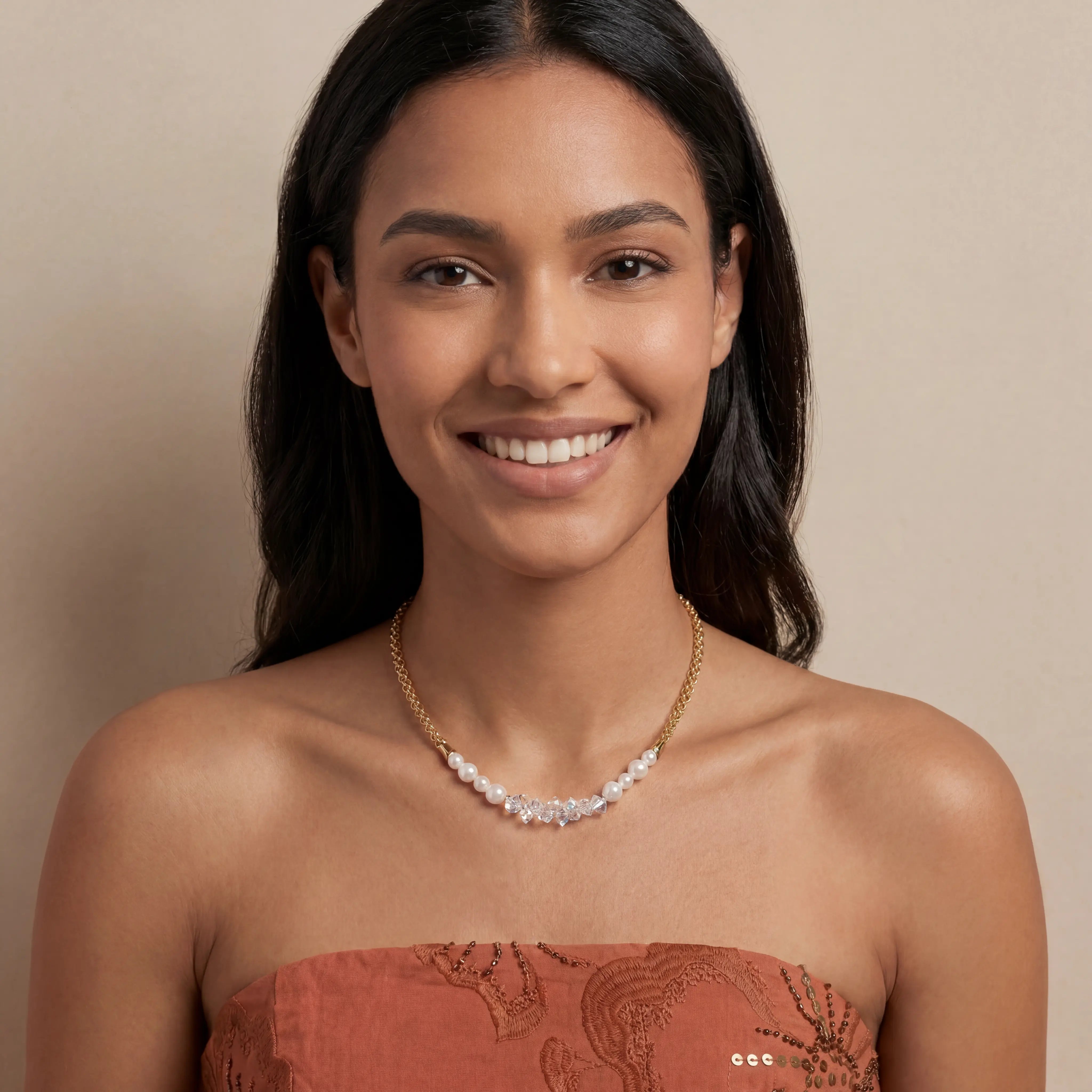 COEUR DE LION Collana Dancing Crystals Fusion oro – indossato
