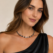 COEUR DE LION Collana Beads & Pearls Spike Anthracite – indossato