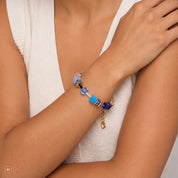 COEUR DE LION Bracciale GeoCUBE® Iconic Azure Glow oro – indossato