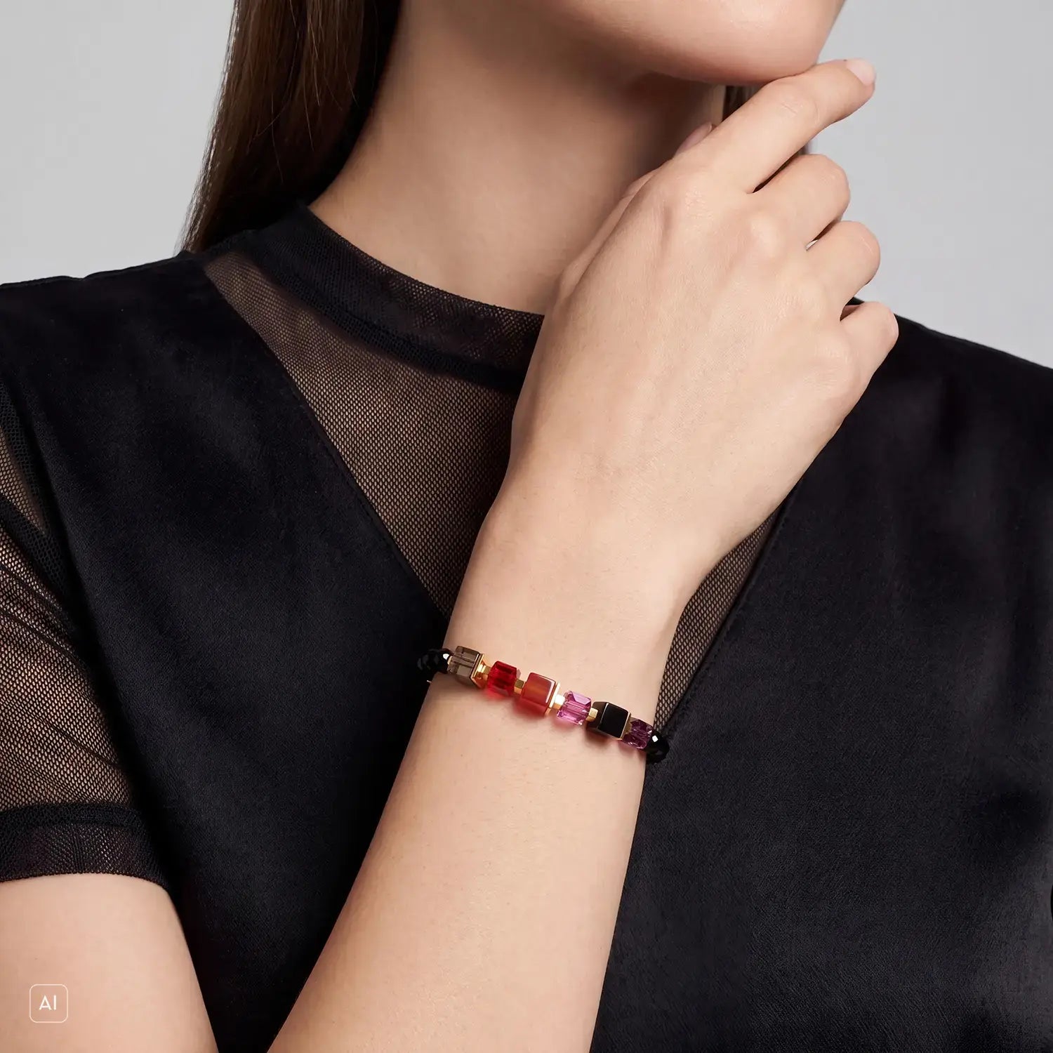 COEUR DE LION Bracciale Cube Mix Precious Berry oro – indossato