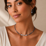 COEUR DE LION Collana Cube Balance Blue Mist – indossato