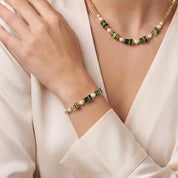 COEUR DE LION Bracciale Sparkling Princess oro-smeraldo – indossato