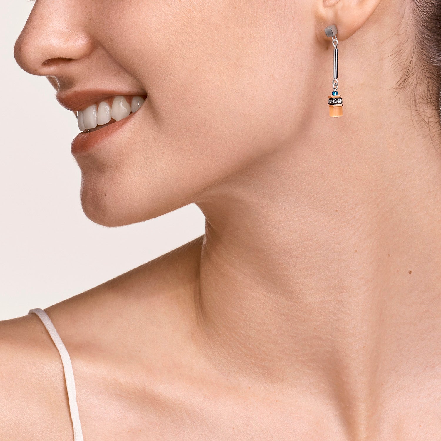 Orecchini GeoCUBE® minimaliste frontline multicolore motion