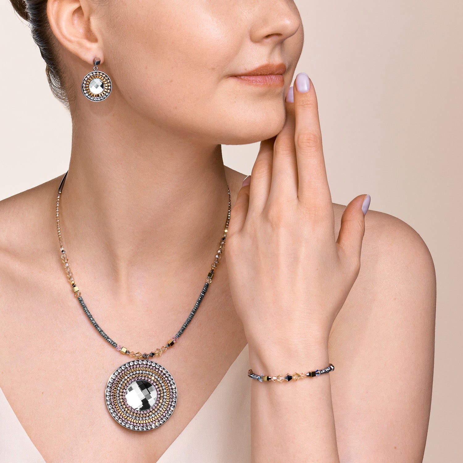 Braccialetto Amulet Bicolor Crystals & Hematite oro-argento